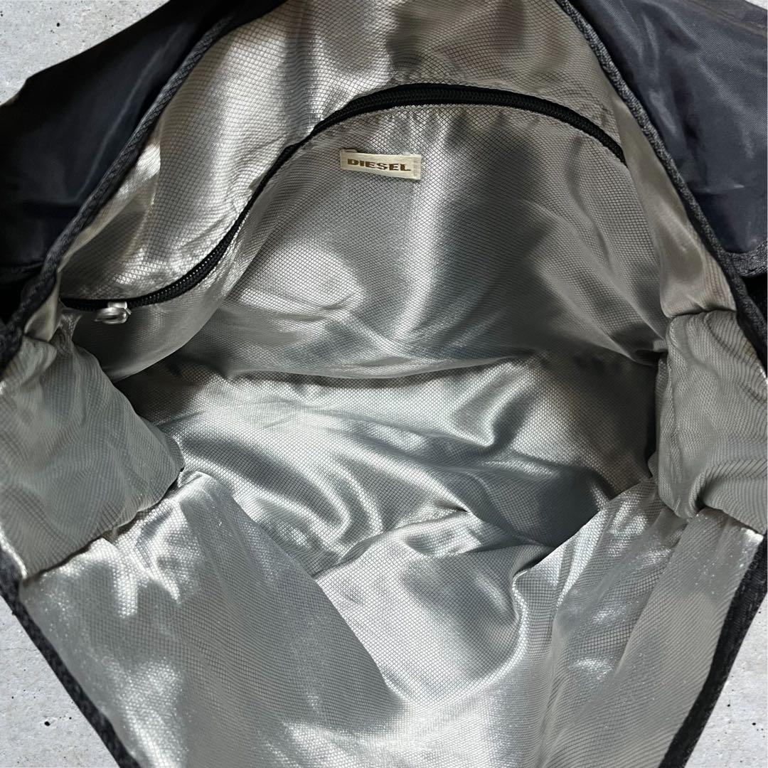 美品　ディーゼル　ショルダーバッグ　メッセンジャーバッグ　ナイロン　ネイビー