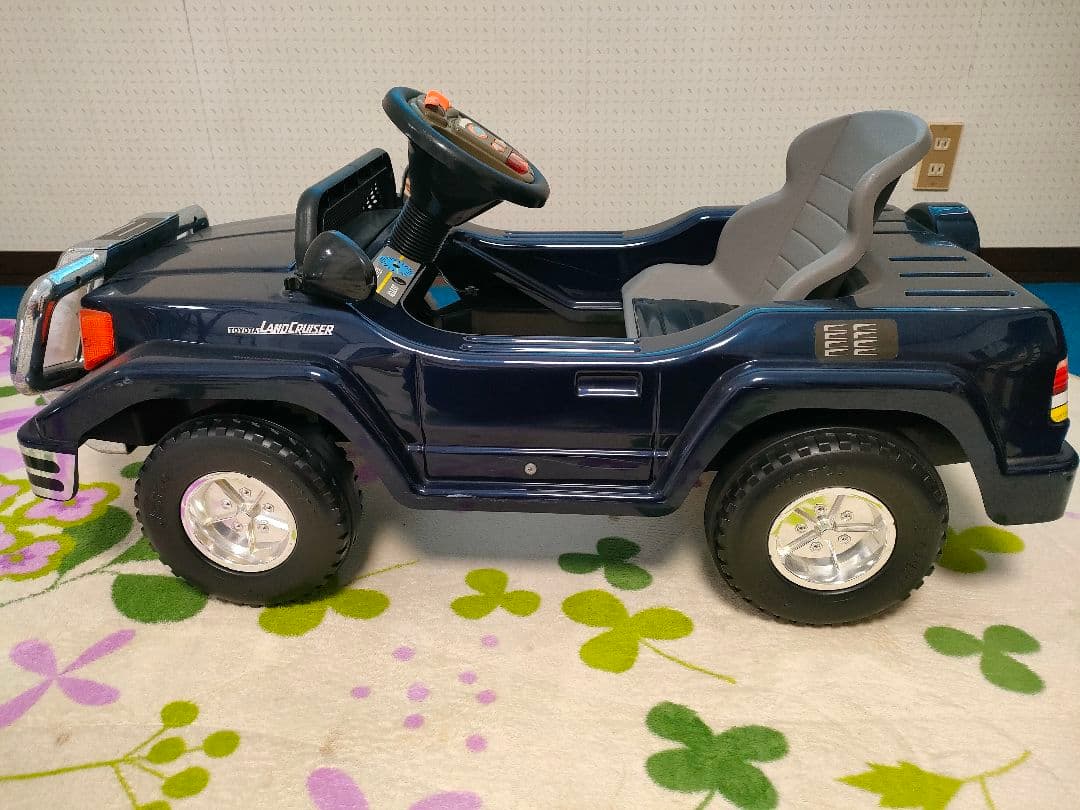 TOYOTA ランドクルーザー 乗用玩具 ネイビー