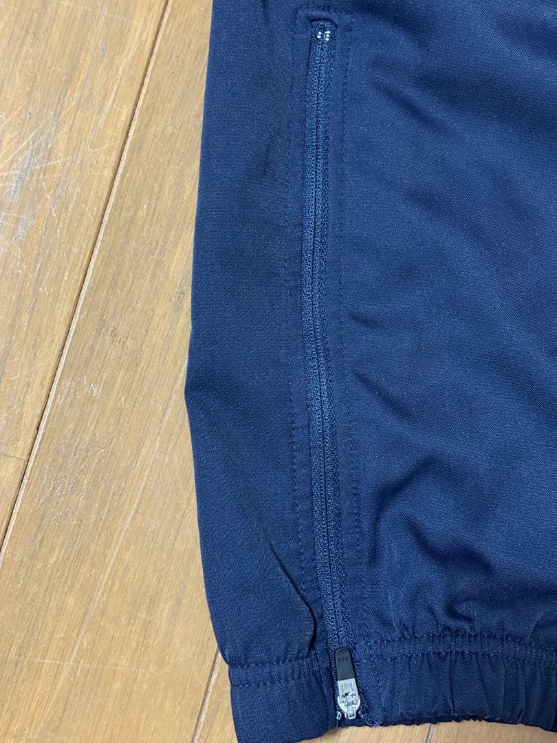 N,may  IN THE PAINT VネックJUMPER ネイビー