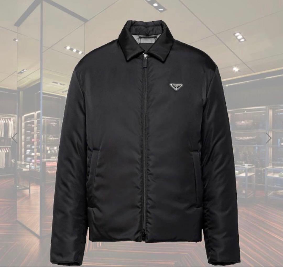 23AW PRADA　RE-NYLON　クロップド　ナイロンダウンジャケット