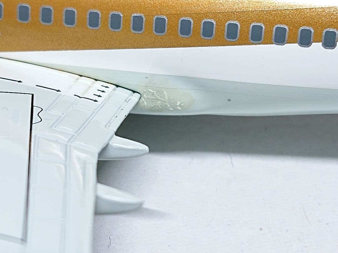 JC WINGS 1/200 B737-781 ANA ゴールドジェット