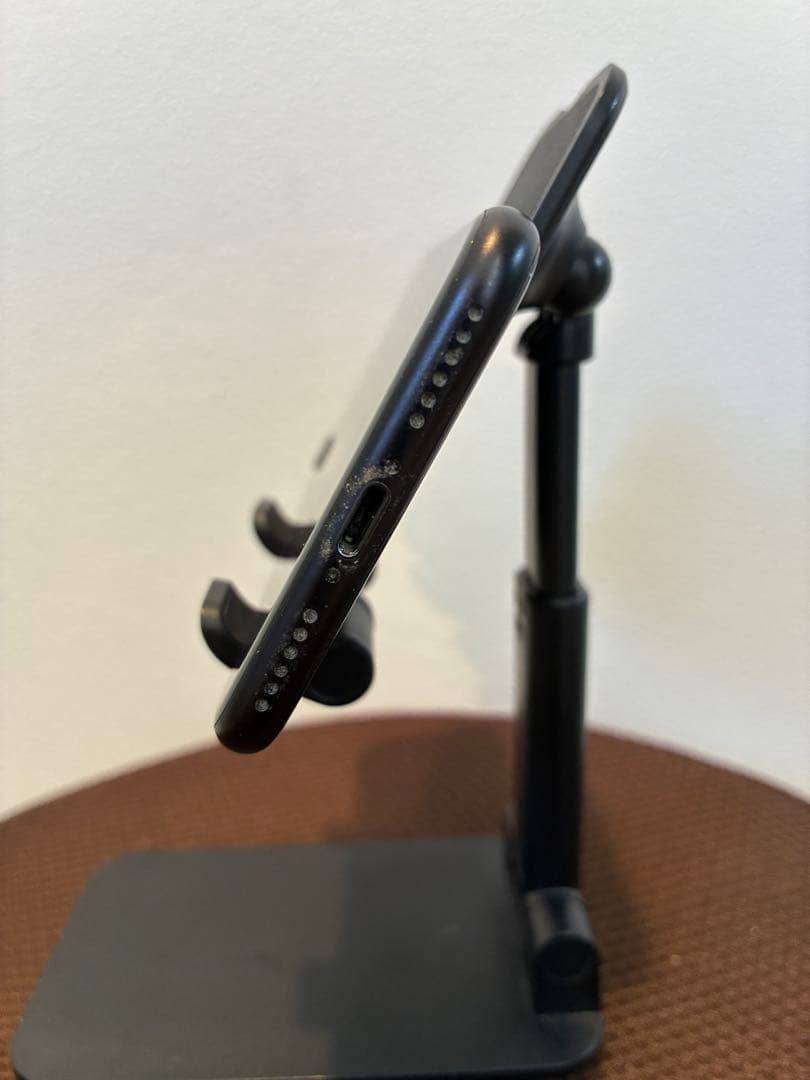 iPhoneSE 第2世代 64GB ブラック 本体