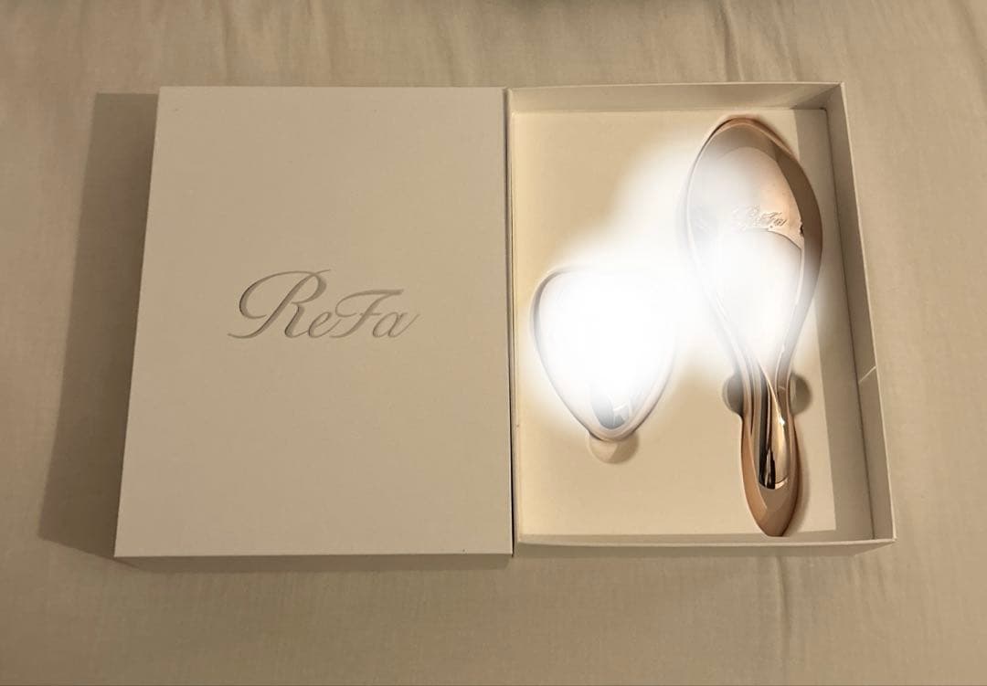 完売品　ReFa ハートブラシ　エールブラシBOXクリスマスお正月限定