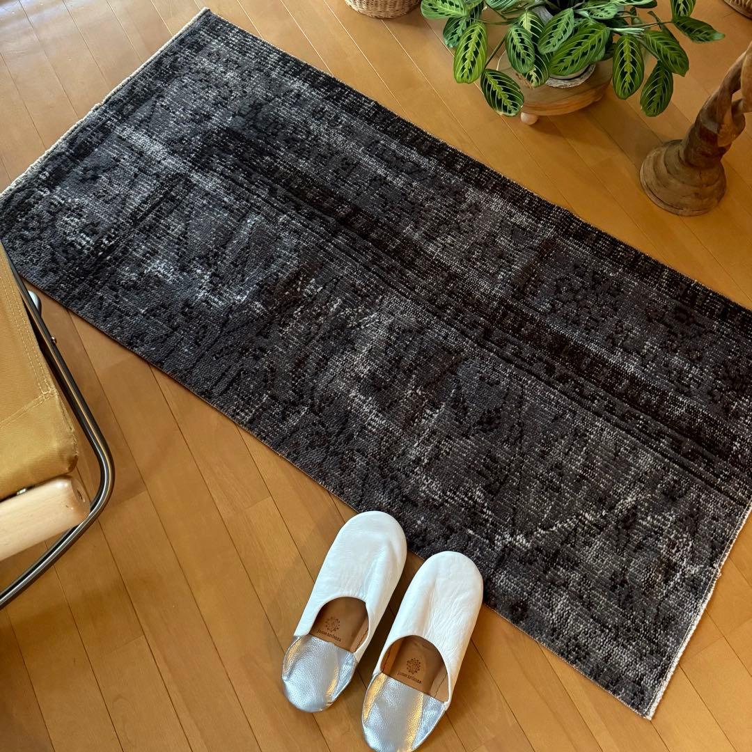 69×124ダークグレイ　オーバーダイ　ボタニカル　トルコヴィンテージラグ