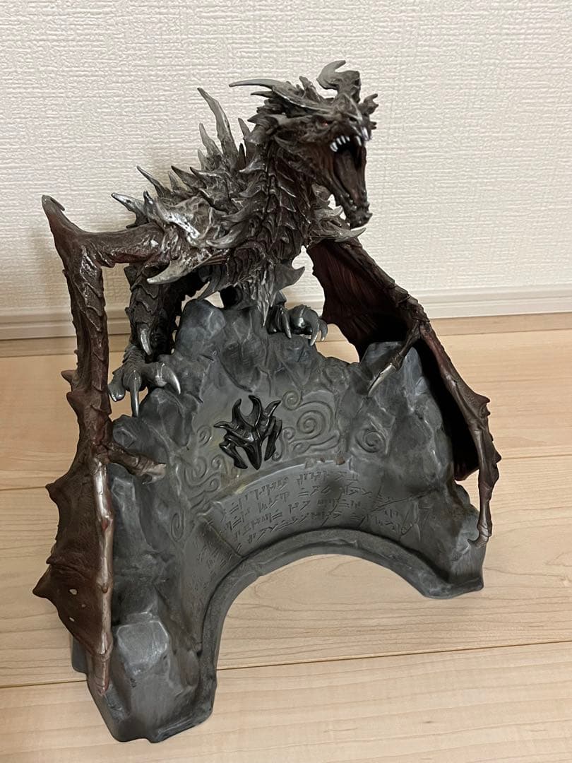 箱なし　アルドゥイン フィギュア　スカイリム　Skyrim