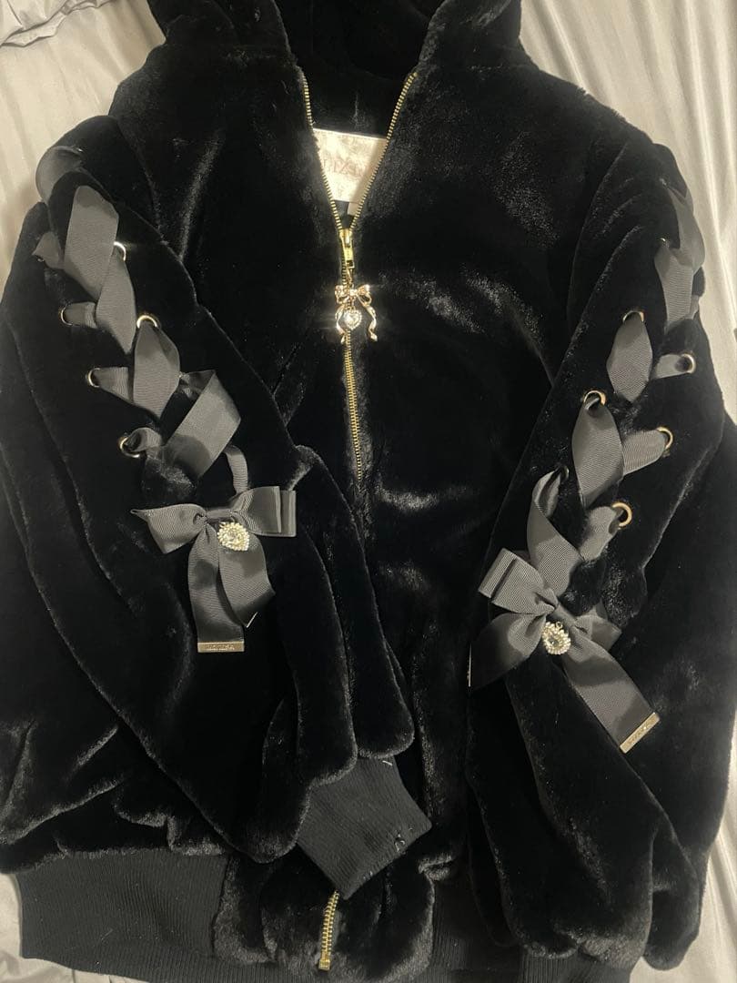 リズリサ リボンうさ耳ファーブルゾン ブラック