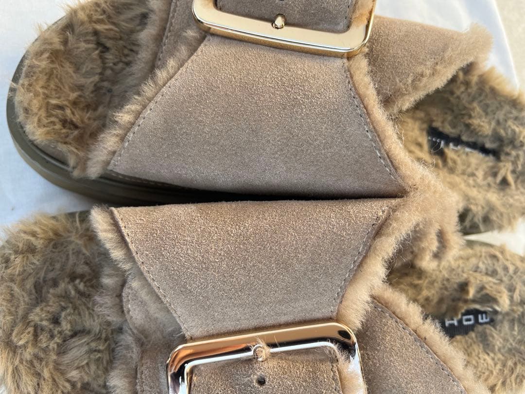 【a_you】MOHI バックル付きファーサンダル Noble