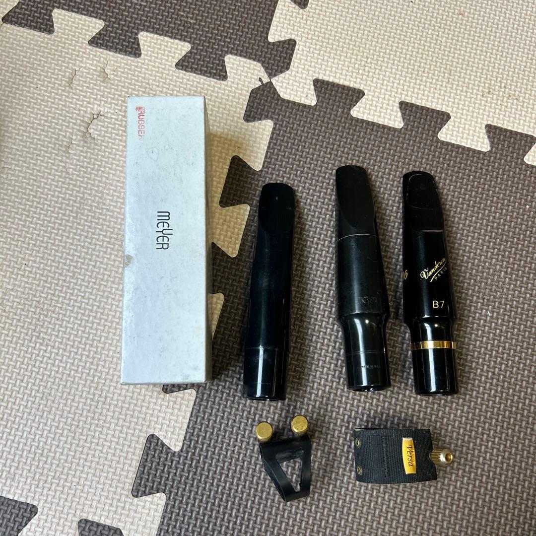 台湾製ジュピターバリトンサックス