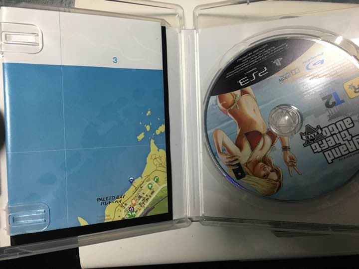 ps3本体とグランドセフトオートとウイニングイレブン2015