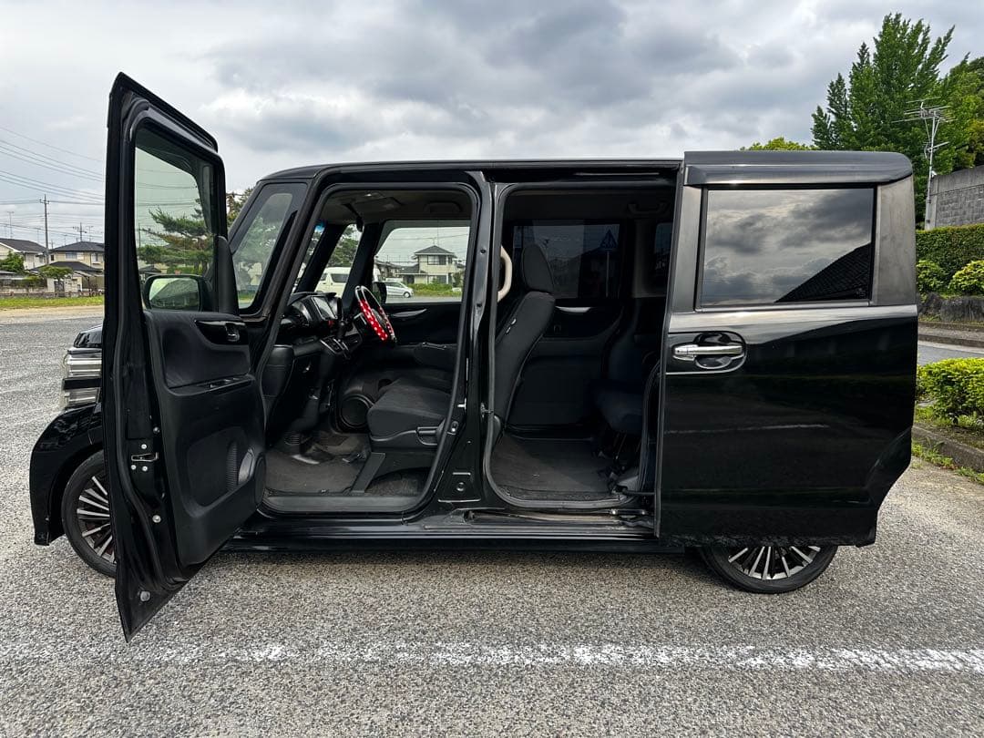 ホンダN-BOX カスタム⭐️G・ターボSSパッケージ⭐️車検2年付‼️綺麗‼️