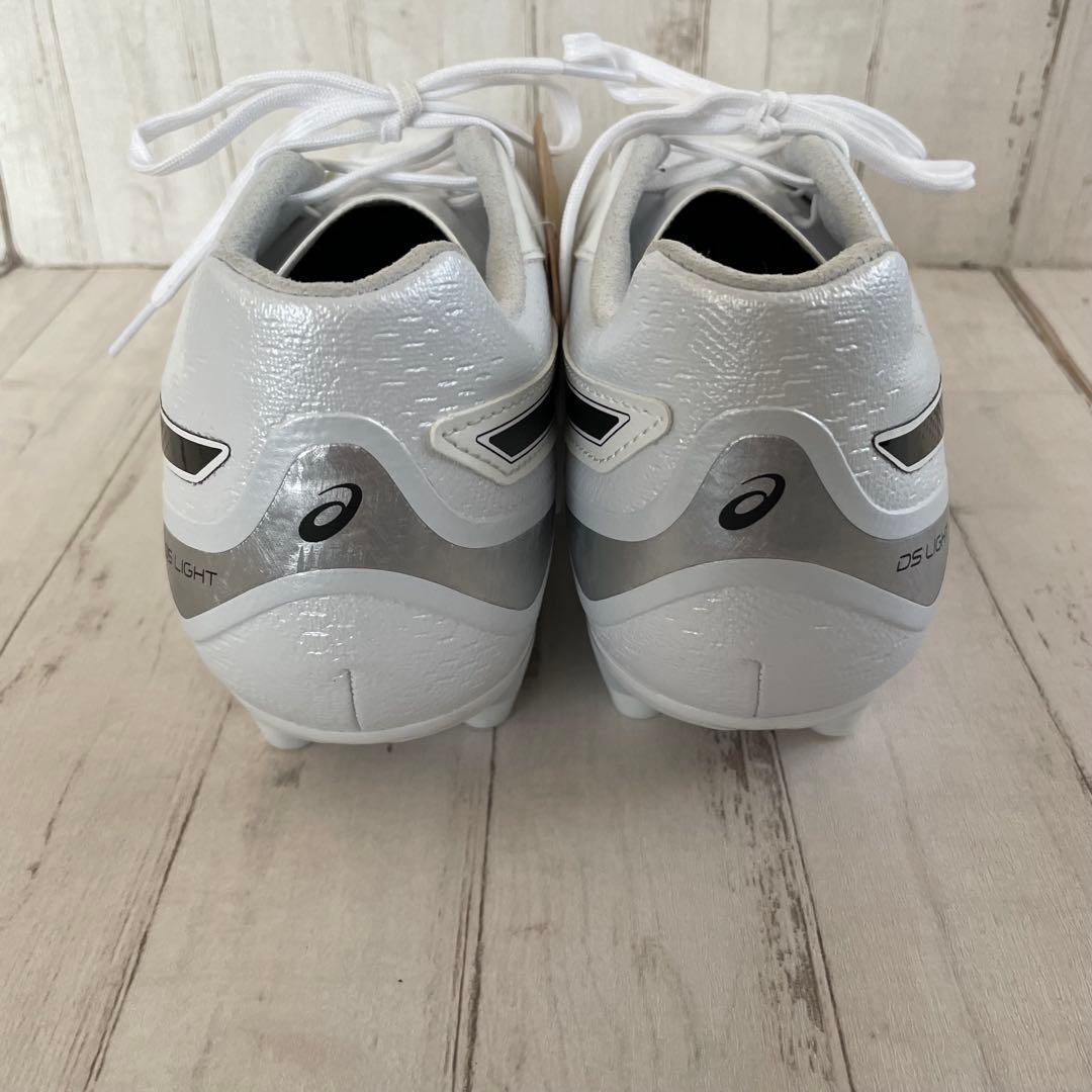 新品 asics サッカースパイク 28cm 白 ディーエスライトアドバンス