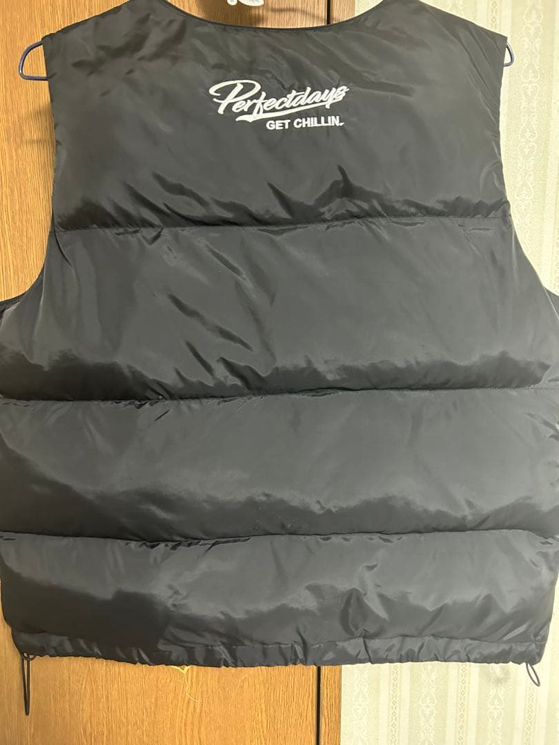 CHILLINダウンベストSサイズ