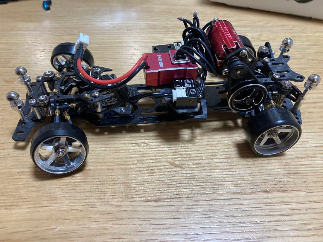 蚊車　drift art DA3Sシャーシ　メカ、受信機、ボディ付き