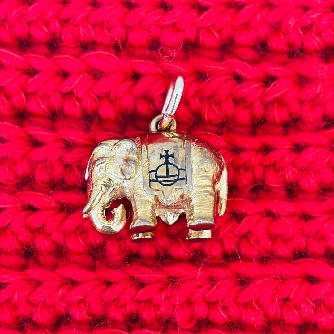 ヴィヴィアンウエストウッド　ゴールド　象　チャームのみ
