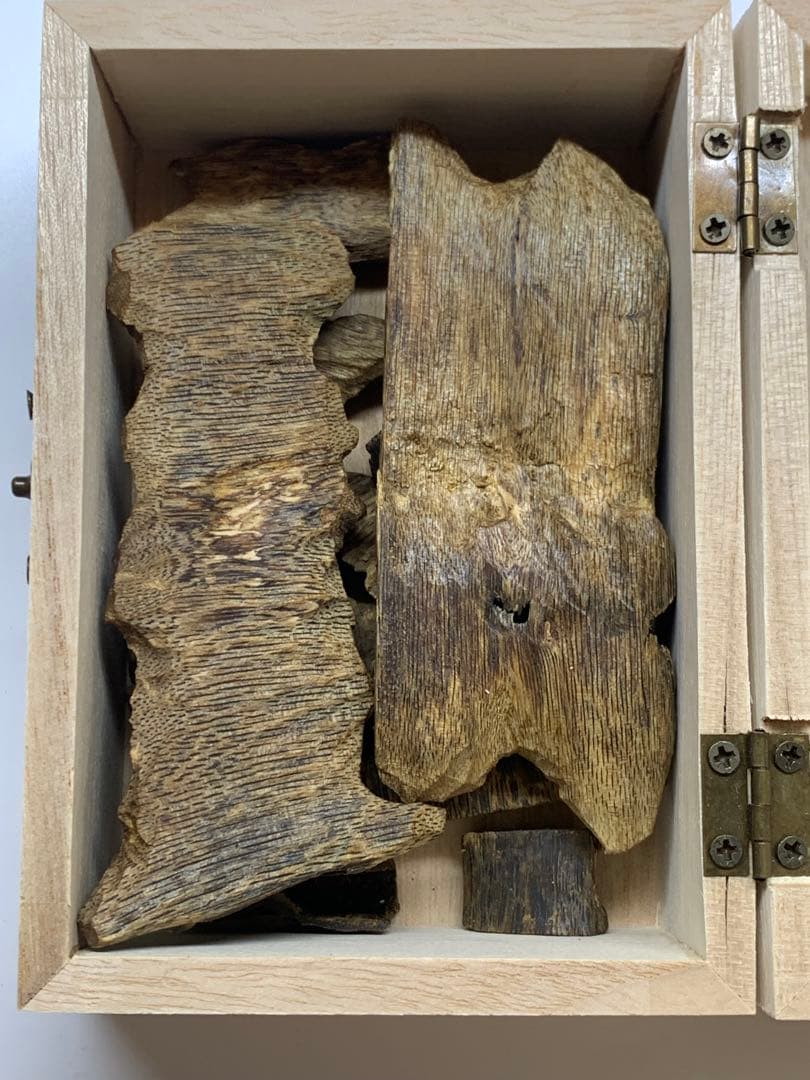 極上白伽羅 沈香 香木 重さ:50g 限定価格