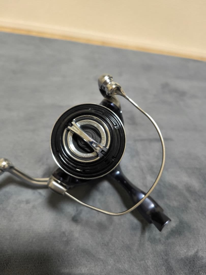 極美品　シマノ　ツインパワー　SW 8000HG　スピニングリール