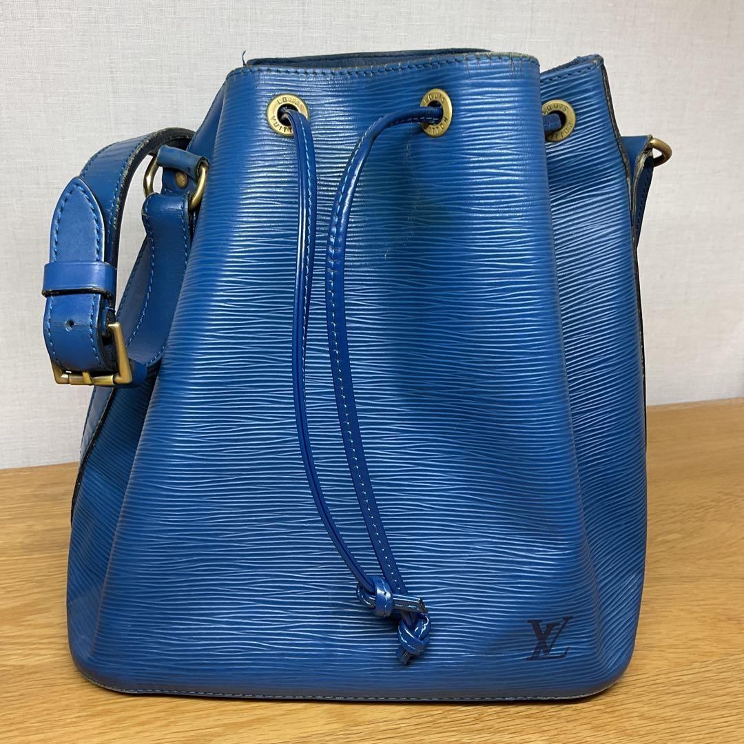 LOUIS VUITTON エピ　プチノエ　ブルー