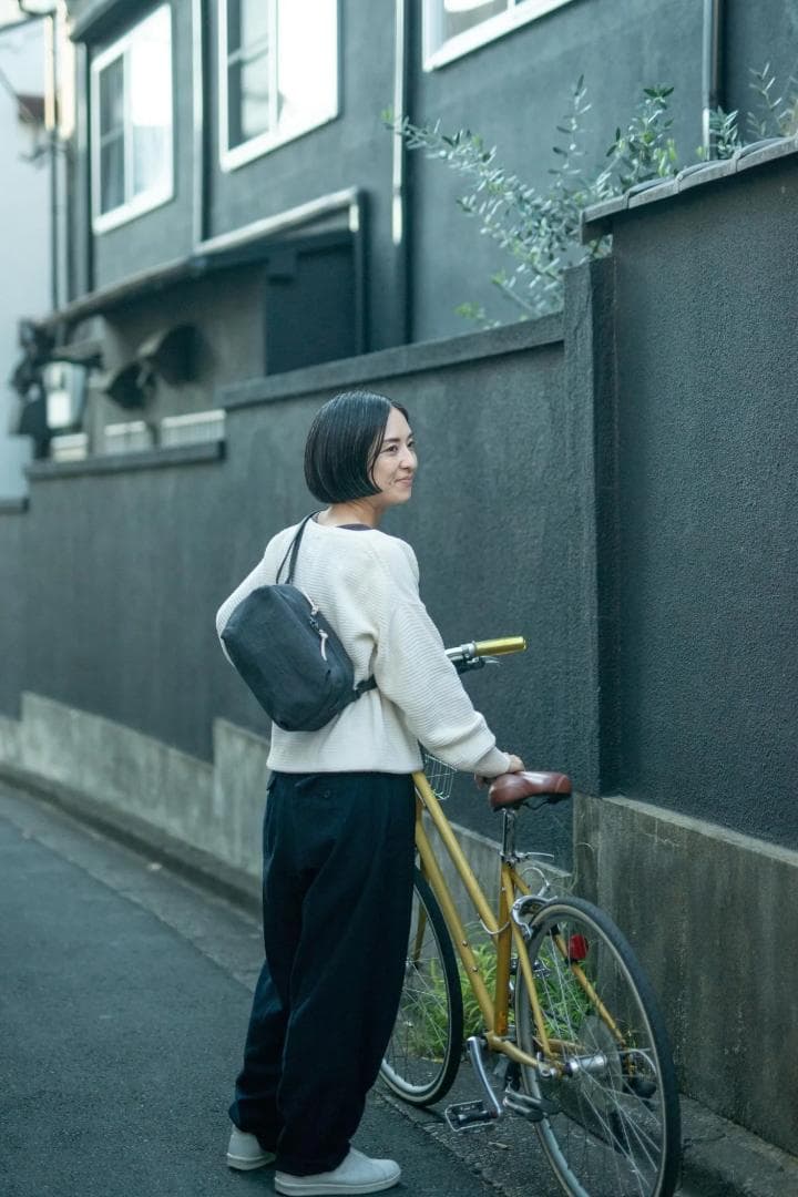 FUKUI SIWAナイロンボディバッグS ダークグレー