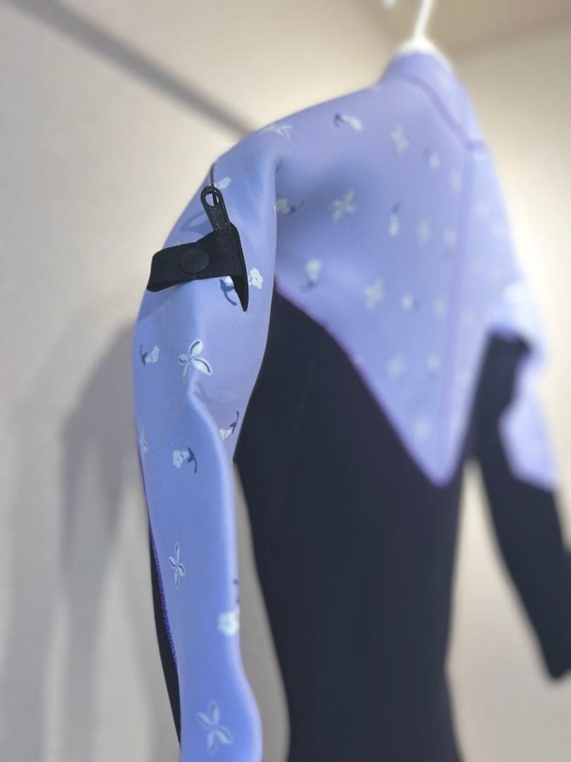 【新品・未使用】SAVER X 3mmウェットスーツ/レディース