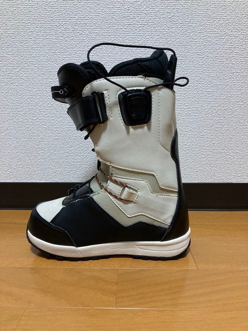 DEELUXE ディーラックス EMPAIRE LARA エンパイア ララ