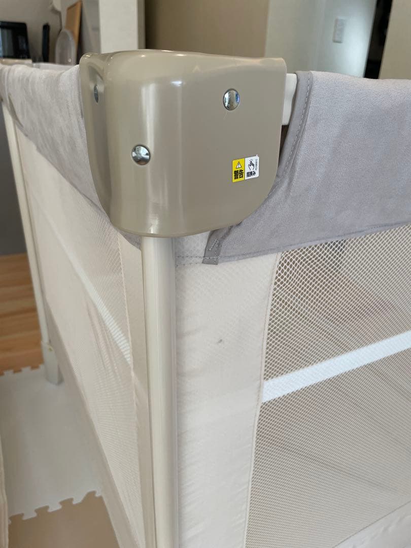 箱付き　Aprica アップリカ ココネルエアー ホワイト 折り畳みベビーベッド