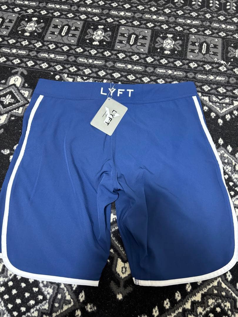 【完売品】LYFT ステージショーツ　ネイビー　Lサイズ