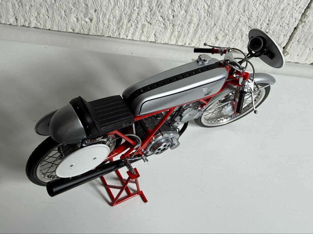 エブロ　1/10スケール　ホンダ CR110 カブ レーシング 1962