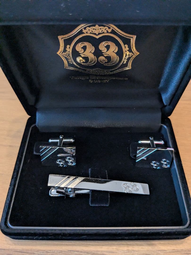 東京ディズニーランド CLUB33 ネクタイピン カフスボタンセット