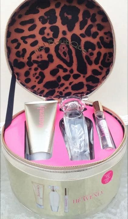 【大特価】Hevenly 4点セット ゴールド メイクバック付き