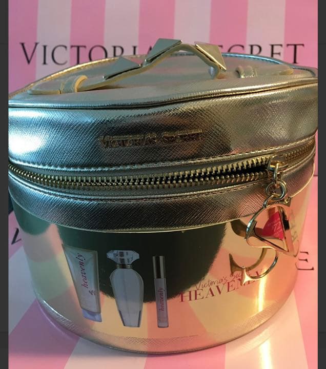 【大特価】Hevenly 4点セット ゴールド メイクバック付き