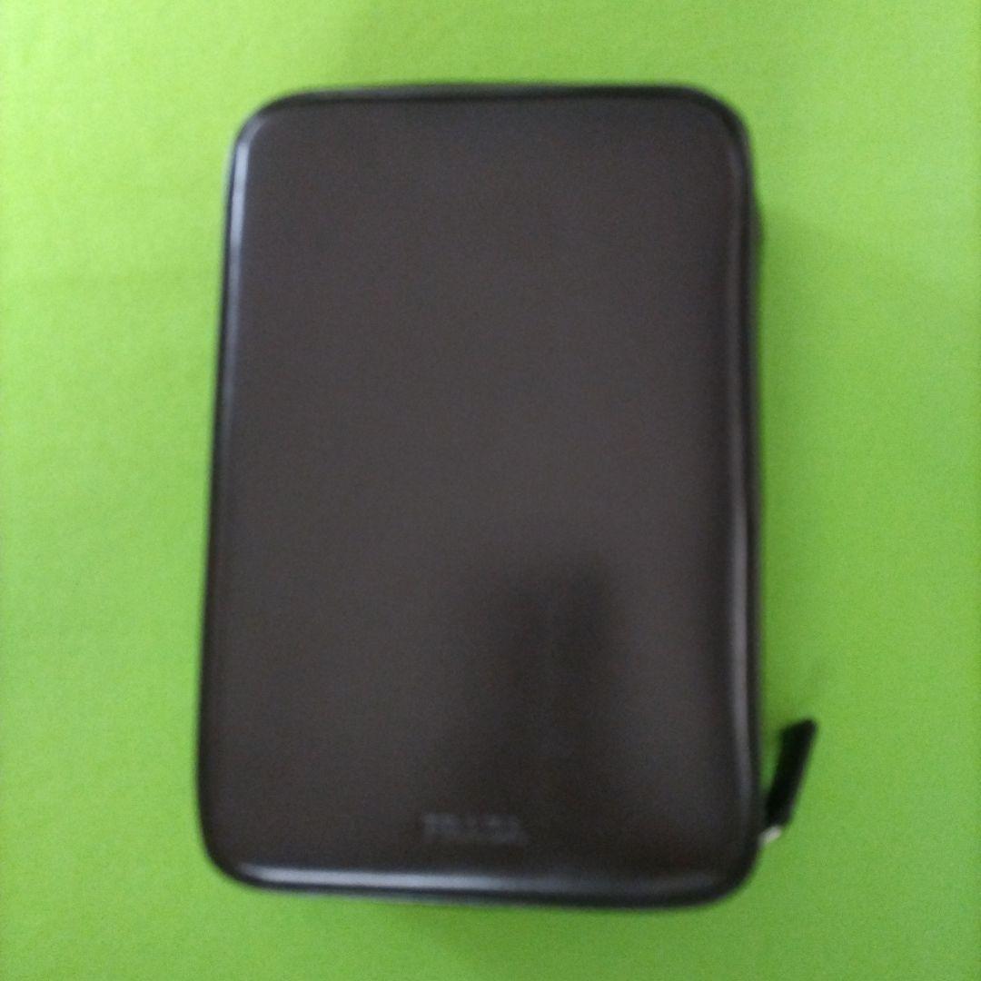 PRADA　A5サイズ ジッパーポーチ