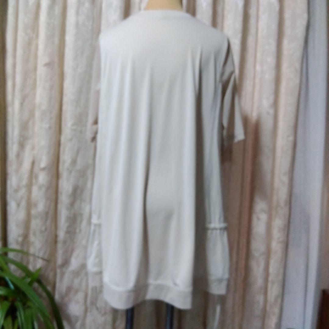 トクコの鮮やか花柄チュニック