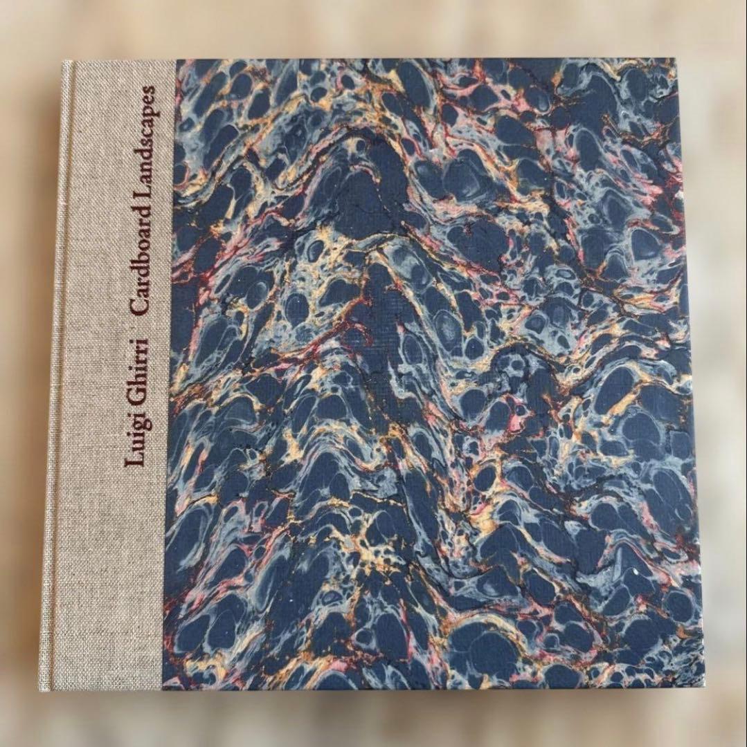 アート・デザイン・音楽 Luigi Ghirri Cardboard Landscapes