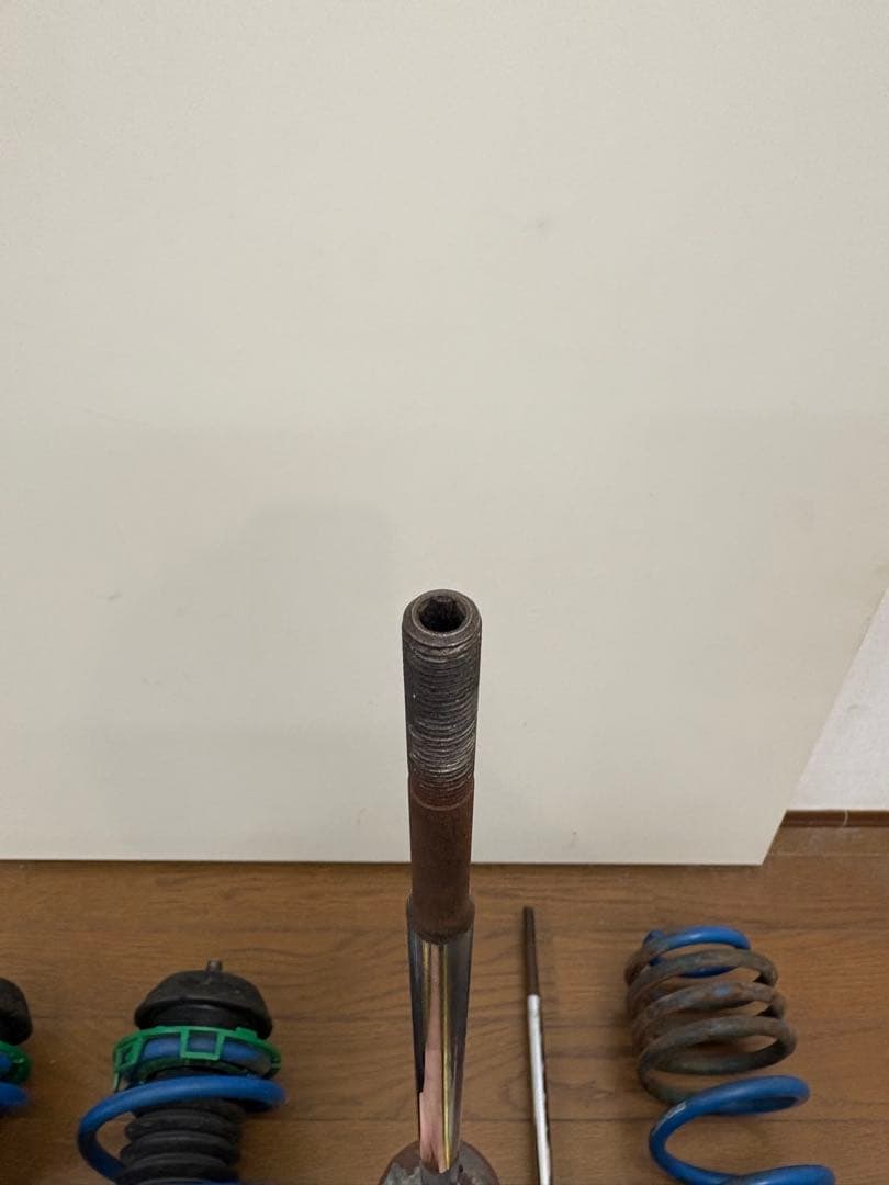 カヤバ　エスペリア　サスキット　一台分　フィット　GK3,4,5,6 GP5,6