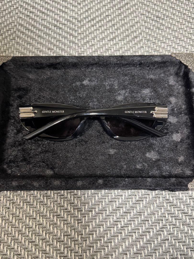 小物 GENTLE MONSTER BLANC-01