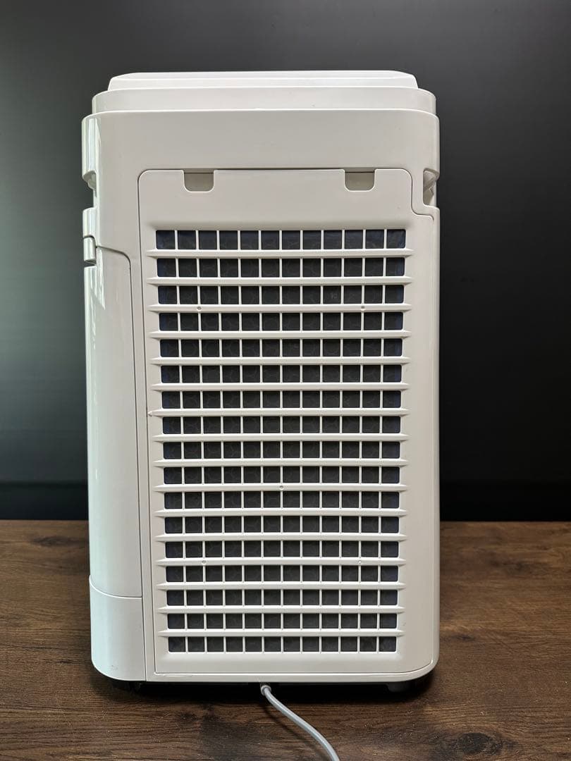 たむたろう SHARP 空気清浄機 KC-P50-W プラズマクラスター