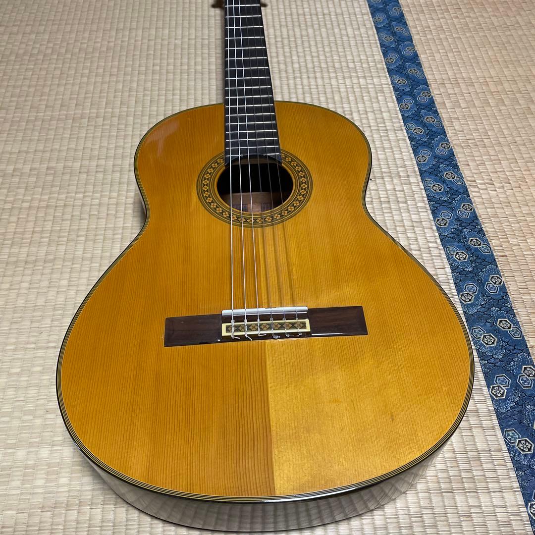 YAMAHA クラシックギター　アコースティックギター