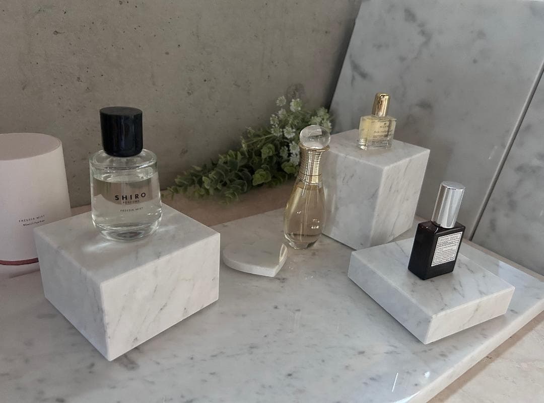 天然白大理石ブロック・プレート●5点セット●アクセサリー　ディスプレイ●送料無料