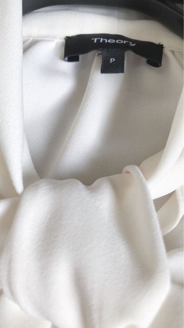 セオリー　ボウタイブラウス　シャツ　ブラウス