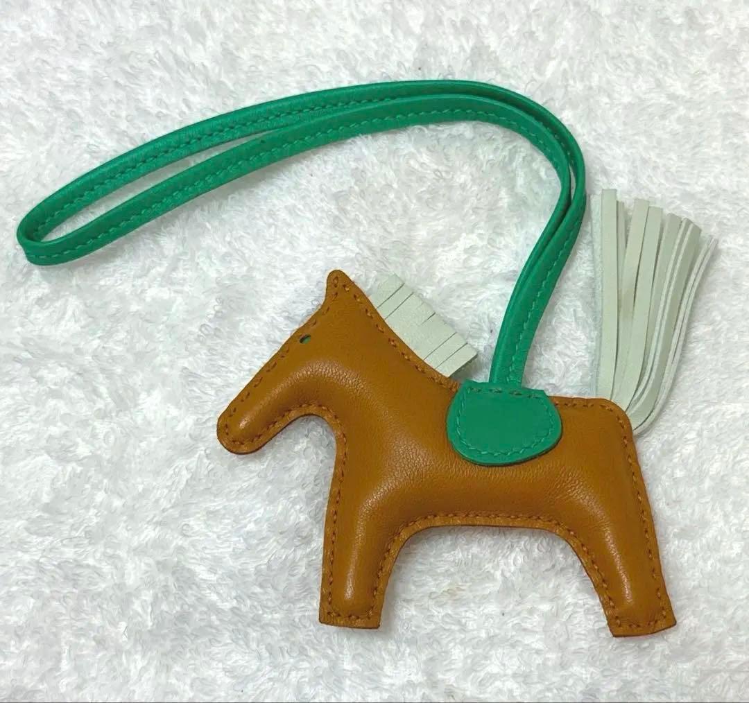 エルメス ロデオ PM チャーム