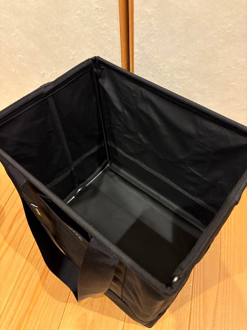 キャンプ用品まとめ売り　オイルランタン、オイル缶、収納ボックス、チタンマグなど