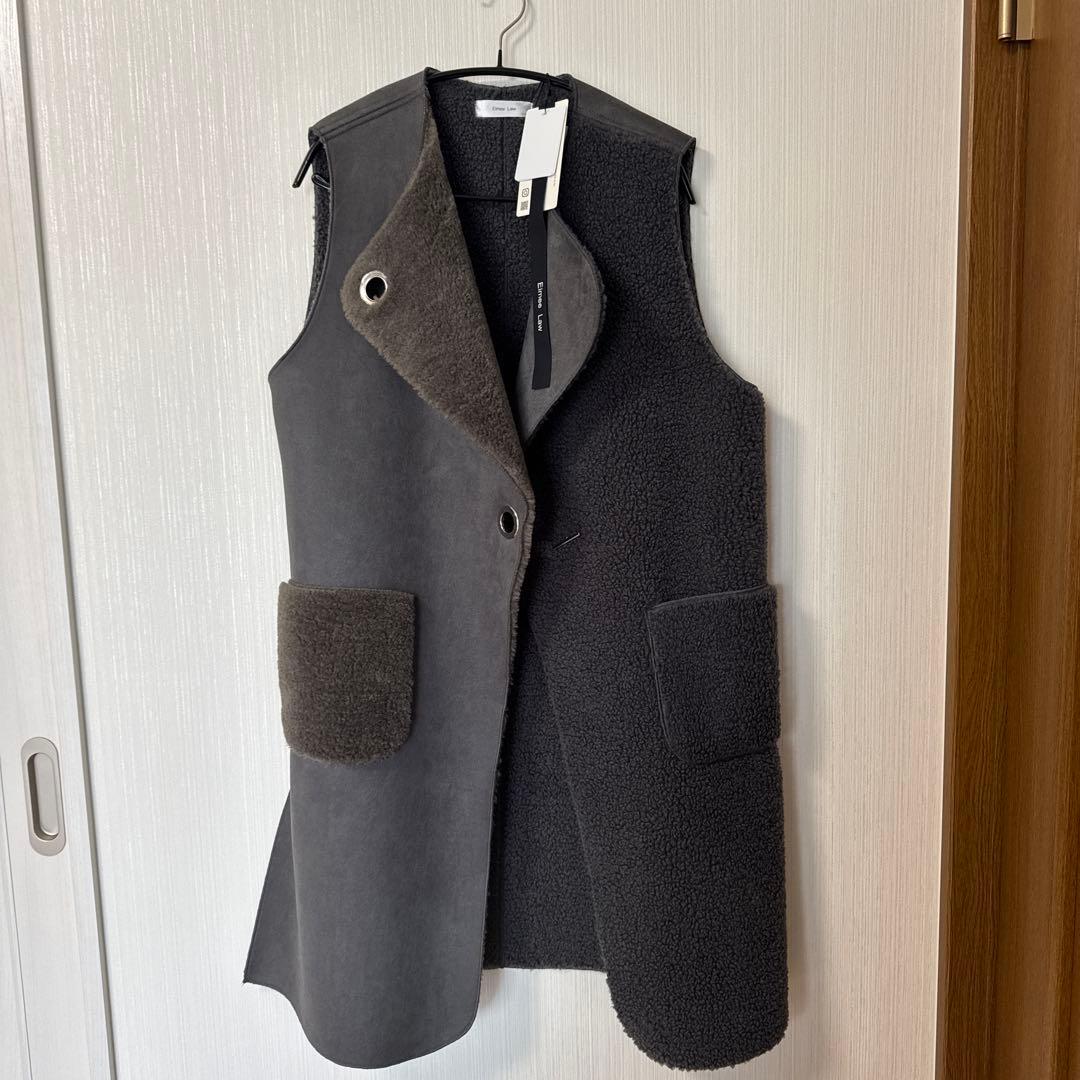 Elmee Law グレー バイカラーボアベスト