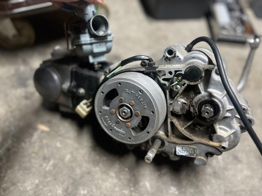 _*t様 ST50E ダックス　純正エンジン　72cc