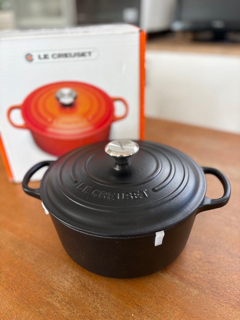 LE CREUSET 鋳鉄 両手鍋 黒 約22cm