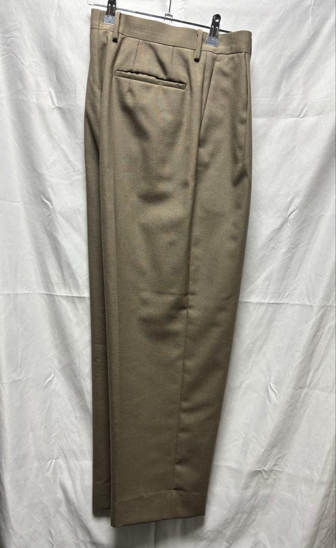 AURALEE ベージュ スラックス