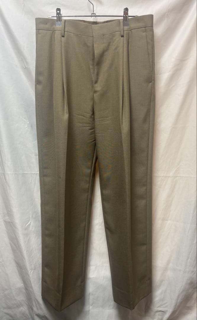 AURALEE ベージュ スラックス