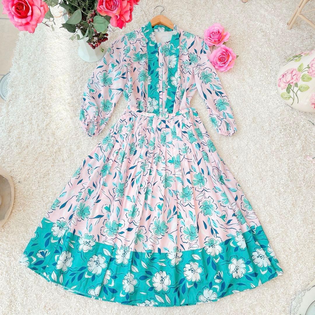 ◆ グレースコンチネンタル フラワープリントフリルトップ &プリーツスカート