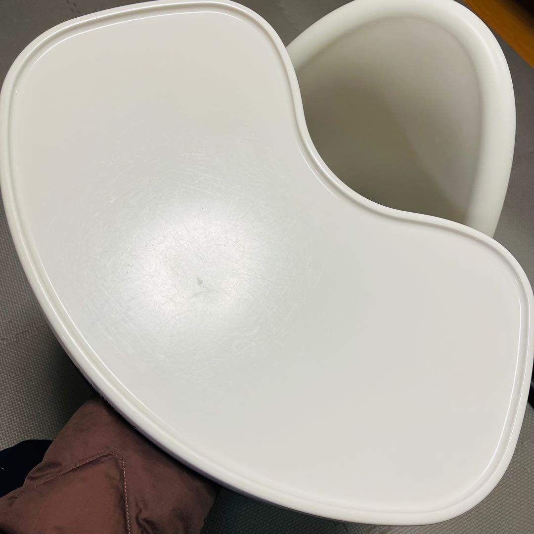 ベビービョルン ハイチェア ホワイト 折りたたみ式 BABYBJÖRN