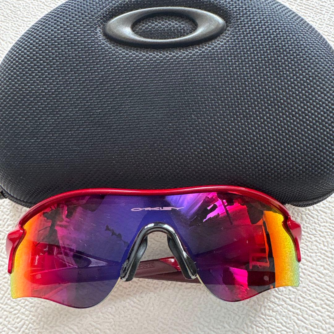 Oakley スポーツメガネ グラデーションレッドレンズ