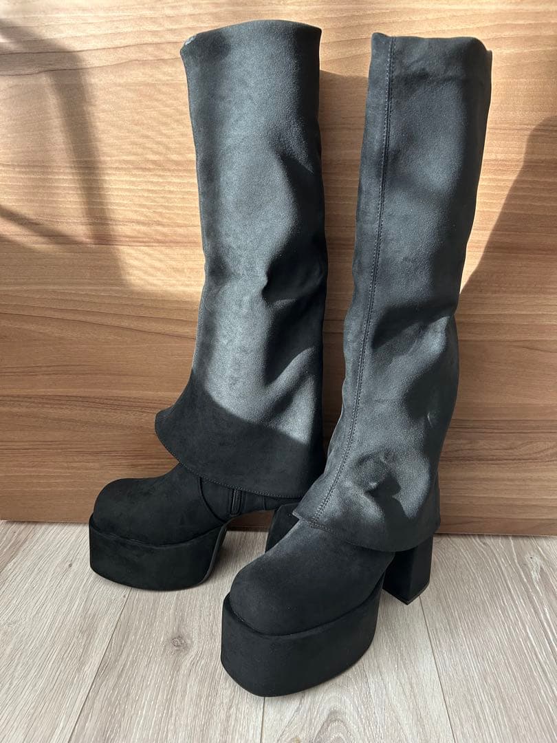 新品 EMODA エモダ　ルーズフレアーカバーフィットブーツ　M